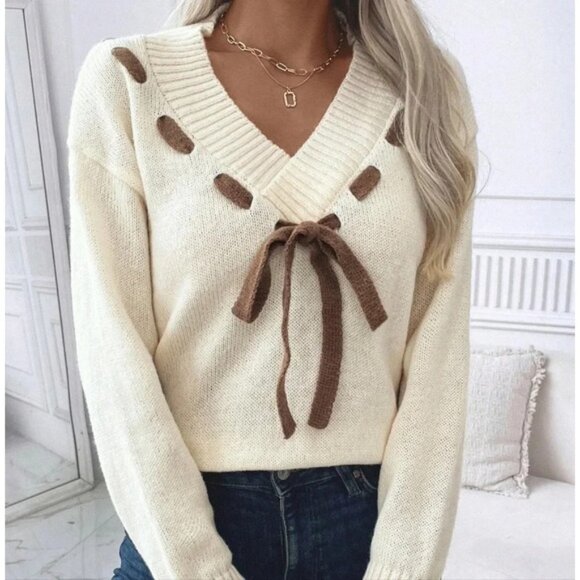 Women's Contrast Color Cord Knitted Pullover Sweater - Picture 4 of 5